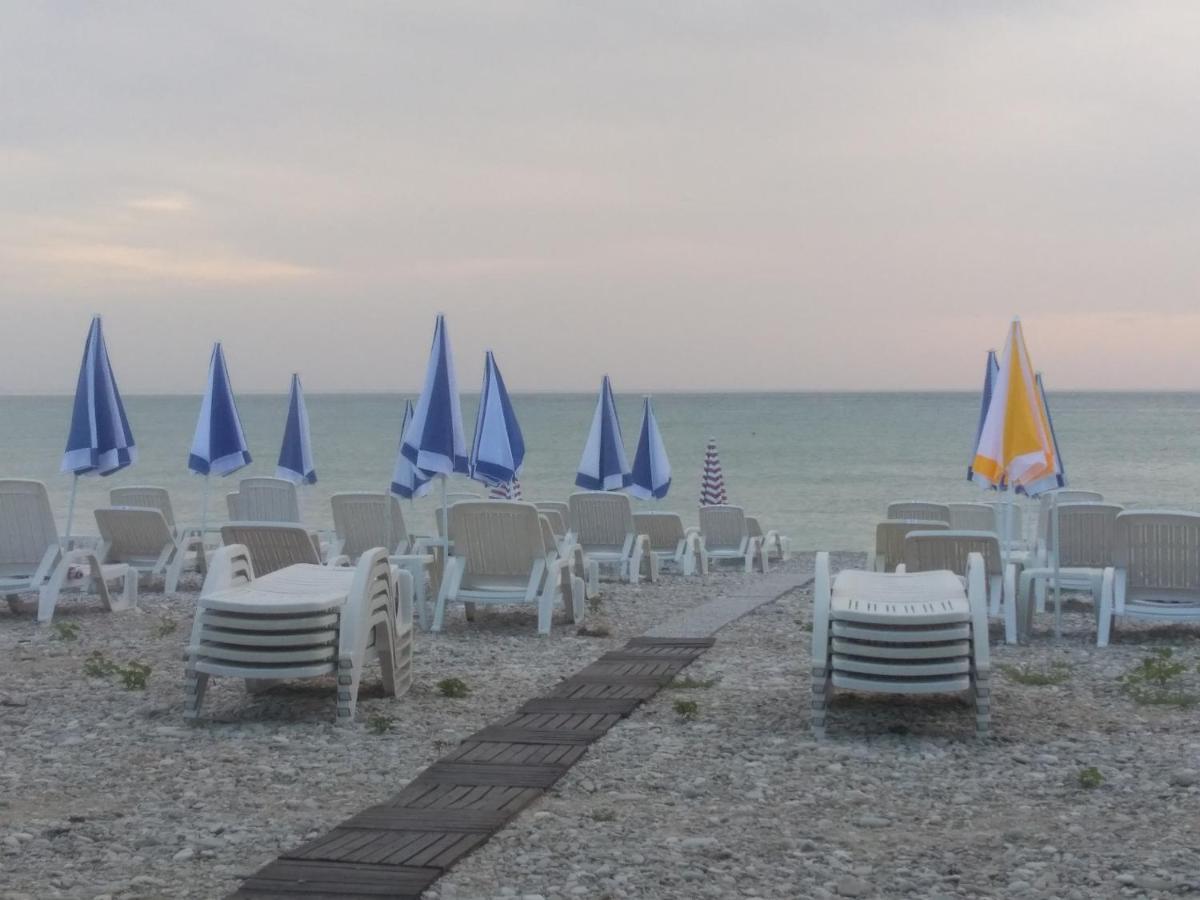 Villaggio Degli Angeli Scerne Pineto Exterior photo