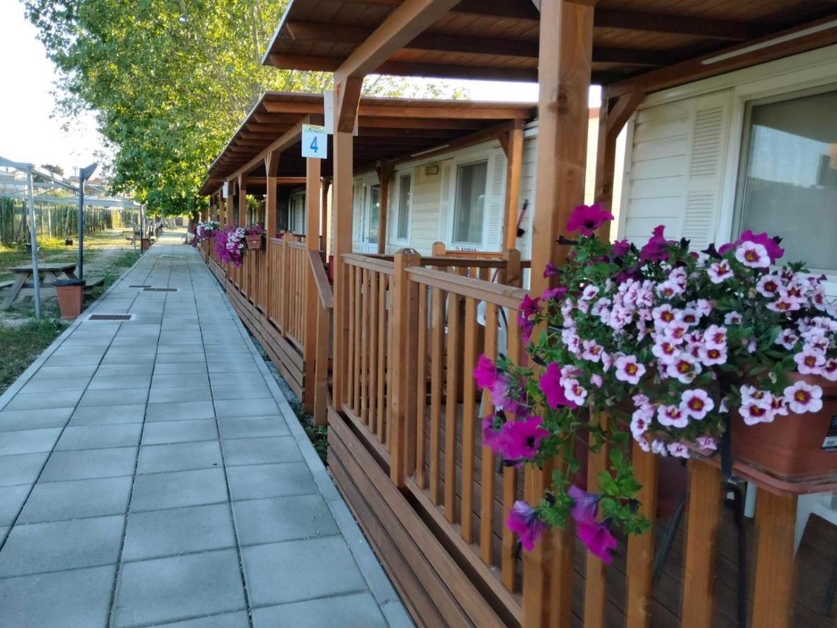 Villaggio Degli Angeli Scerne Pineto Exterior photo