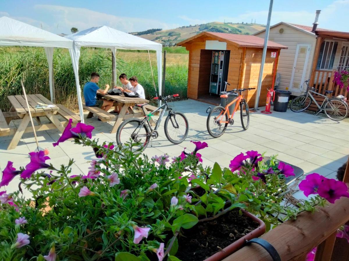 Villaggio Degli Angeli Scerne Pineto Exterior photo